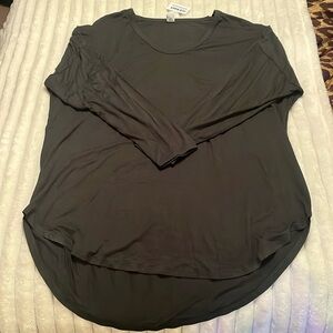 women’s long sleeve shirt